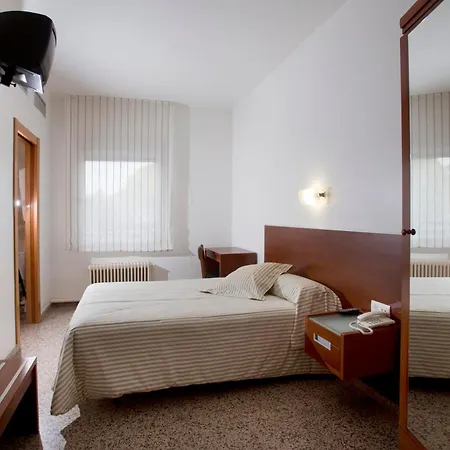 Otel Marivella 3*