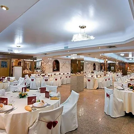 Marivella 3*